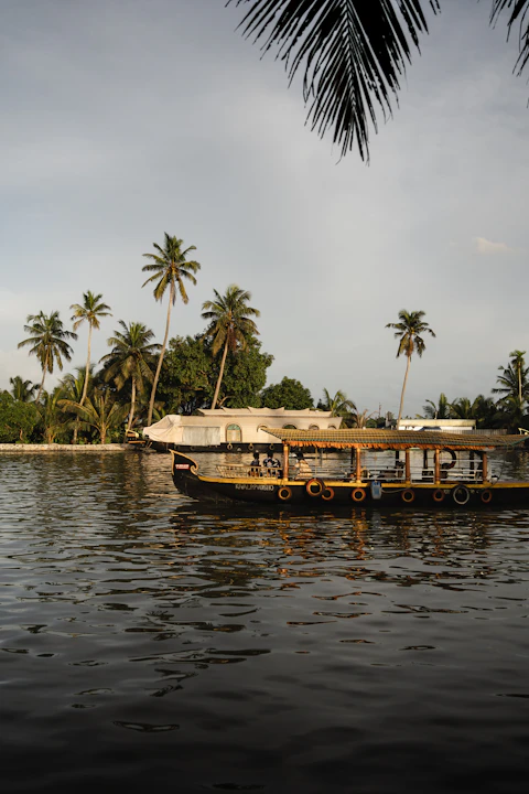 Premium houseboat Kerala backwater cruise Alappuzha